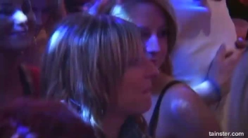 Blue Jean Babes Part 1 Cam 3 Screencap 3 on www.sinx.com