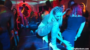 Party Hardcore Gone Crazy Vol. 39 Single Cut: Part 1 - Cam 2 Screencap 2 on www.sinx.com