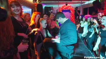 Party Hardcore Gone Crazy Vol. 39 Single Cut: Part 1 - Cam 2 Screencap 31 on www.sinx.com