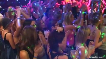 Blue Jean Babes Part 1 Main Edit Screencap 4 on www.sinx.com