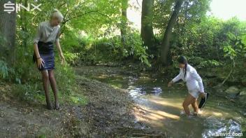 Bitchy WAM Catfight Takes Place In Stream Screencap 4 on www.sinx.com