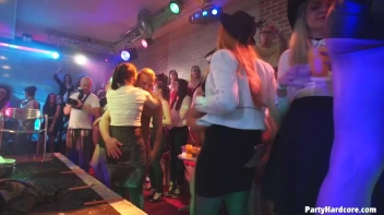 Party Hardcore Gone Crazy Vol. 35 Part 6 - Cam 1 Screencap 64 on www.sinx.com