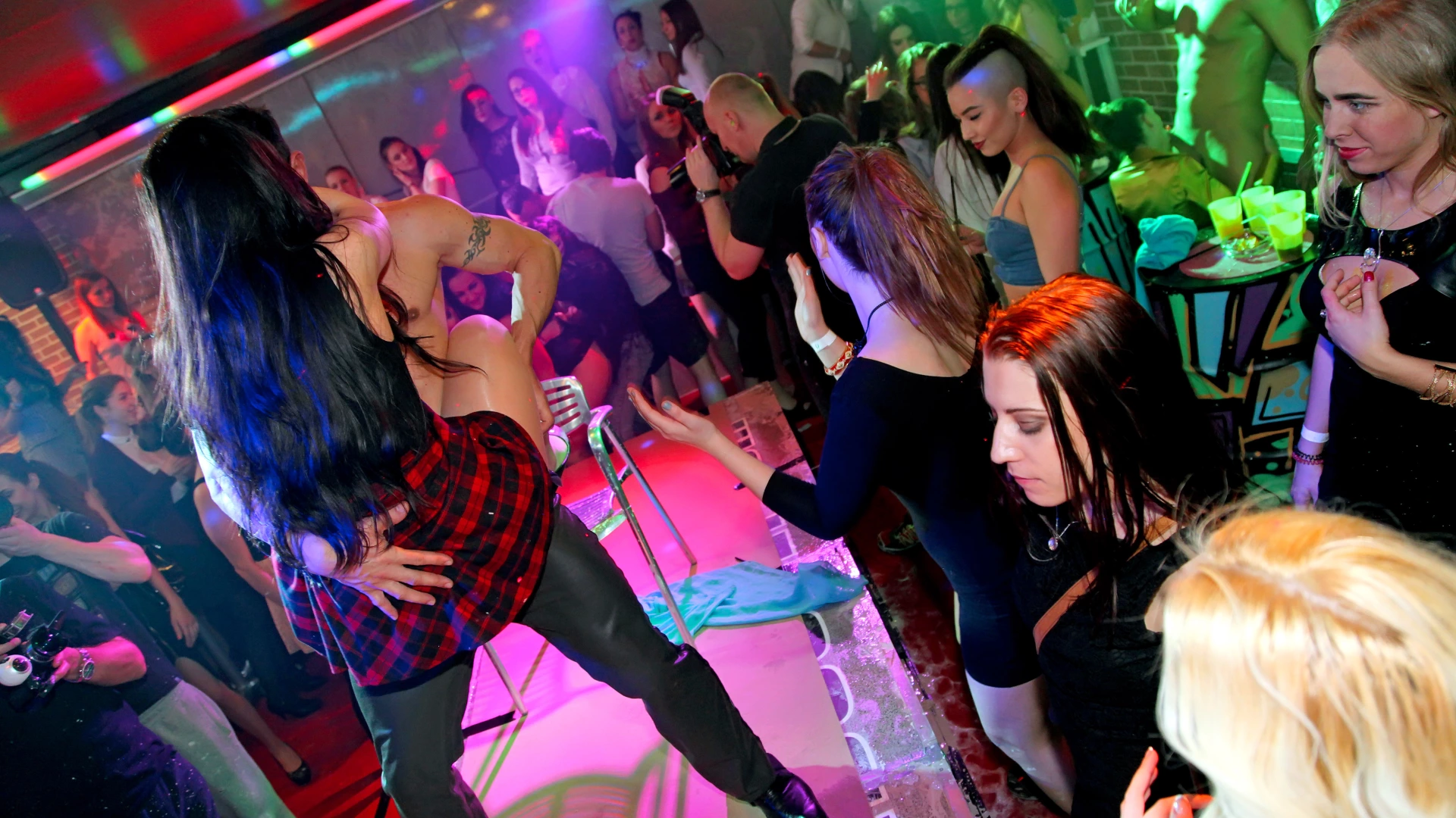 Party Hardcore Gone Crazy Vol. 34 Part 3 - Cam 4 on www.sinx.com