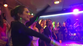 Party Hardcore Gone Crazy Vol. 40 Single Cut: Part 1 - Cam 1 Screencap 16 on www.sinx.com