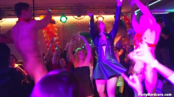 Party Hardcore Gone Crazy Vol. 39 Single Cut: Part 6 - Cam 3 Screencap 2 on www.sinx.com