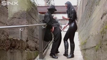 CBT und Nippelspiele im Freien Screencap 20 on www.sinx.com