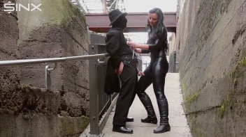 CBT und Nippelspiele im Freien Screencap 41 on www.sinx.com