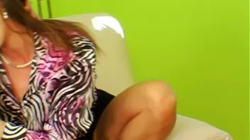 The Cum-Glazed Glass Table Screencap 61 on www.sinx.com