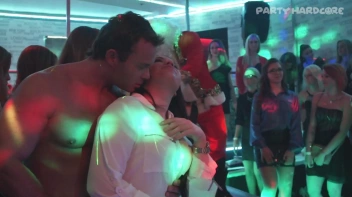 Party Hardcore Gone Crazy Vol. 24 Part 2 - Cam 3 Screencap 36 on www.sinx.com