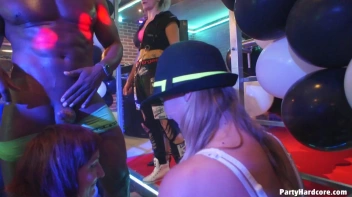 Party Hardcore Gone Crazy Vol. 37 Part 7 - Cam 2 Screencap 65 on www.sinx.com