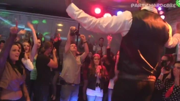 Party Hardcore Gone Crazy Vol. 14 Part 1 - Cam 1 Screencap 32 on www.sinx.com