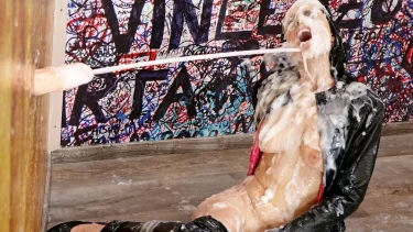 Latest deal - Huntress becomes slimy prey