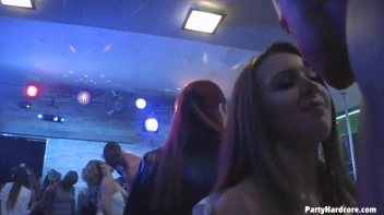 Party Hardcore Gone Crazy Vol. 29 Part 4 - Cam 3 Screencap 87 on www.sinx.com