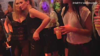 Party Hardcore Gone Crazy Vol. 14 Part 3 - Cam 1 Screencap 45 on www.sinx.com