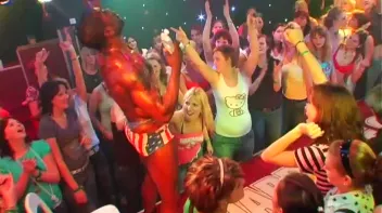 Party Hardcore Vol. 20 Part 2 Screencap 31 on www.sinx.com