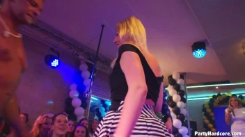 Party Hardcore Gone Crazy Vol. 37 Part 1 - Cam 1 Screencap 35 on www.sinx.com