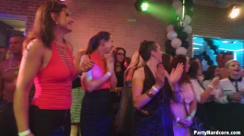 Party Hardcore Gone Crazy Vol. 37 Part 1 - Cam 1 Screencap 38 on www.sinx.com