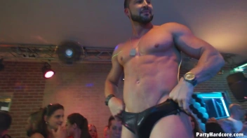 Party Hardcore Gone Crazy Vol. 37 Part 1 - Cam 1 Screencap 78 on www.sinx.com