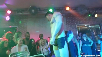 Party Hardcore Gone Crazy Vol. 34 Part 4 - Cam 4 Screencap 32 on www.sinx.com