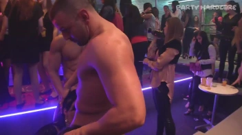 Party Hardcore Gone Crazy Vol. 16 Part 6 - Cam 3 Screencap 67 on www.sinx.com