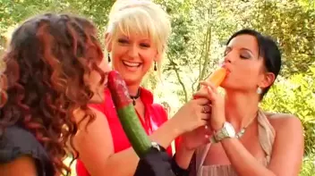 The Almighty Vibro-Piss-Fuck! Screencap 7 on www.sinx.com