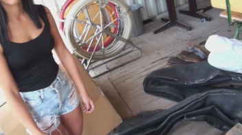 Mein erster Arbeitstag auf der Baustelle Screencap 10 on www.sinx.com