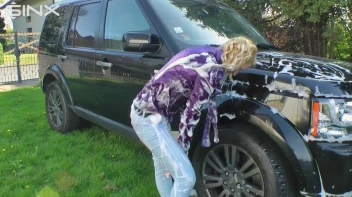 Wet & Messy Car Washing For Playful Blonde Screencap 35 on www.sinx.com