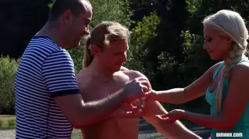 Bringing Bi To The Great Outdoors Screencap 14 on www.sinx.com