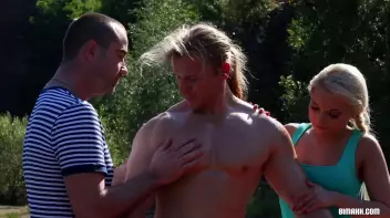 Bringing Bi To The Great Outdoors Screencap 15 on www.sinx.com