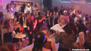 Party Hardcore Gone Crazy Vol. 31 Part 3 - Cam 2 Screencap 45 on www.sinx.com