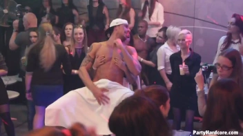 Party Hardcore Gone Crazy Vol. 31 Part 3 - Cam 2 Screencap 46 on www.sinx.com