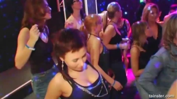 Blue Jean Babes Part 1 Cam 2 Screencap 94 on www.sinx.com