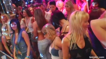 Blue Jean Babes Part 1 Cam 2 Screencap 1 on www.sinx.com