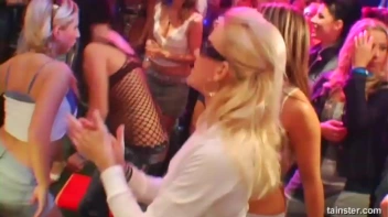 Blue Jean Babes Part 1 Cam 2 Screencap 23 on www.sinx.com