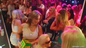 Blue Jean Babes Part 1 Cam 2 Screencap 29 on www.sinx.com