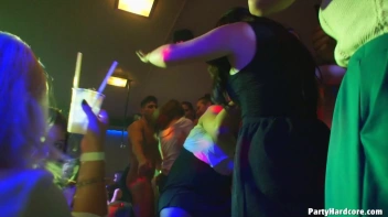Party Hardcore Gone Crazy Vol. 37 Part 5 - Cam 2 Screencap 69 on www.sinx.com