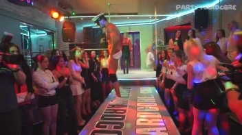 Party Hardcore Gone Crazy Vol. 28 Part 1 - Cam 3 Screencap 51 on www.sinx.com