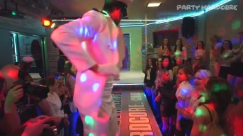 Party Hardcore Gone Crazy Vol. 28 Part 1 - Cam 3 Screencap 36 on www.sinx.com