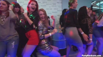 Party Hardcore Gone Crazy Vol. 31 Part 1 - Cam 1 Screencap 32 on www.sinx.com