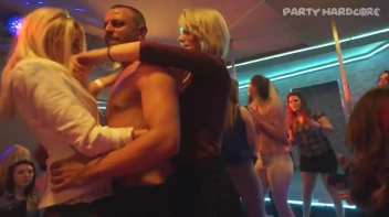 Party Hardcore Gone Crazy Vol. 26 Part 3 - Cam 3 Screencap 28 on www.sinx.com