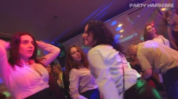 Party Hardcore Gone Crazy Vol. 26 Part 3 - Cam 3 Screencap 40 on www.sinx.com