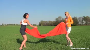 Field Of Piss Dreams Screencap 2 on www.sinx.com