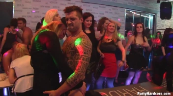 Party Hardcore Gone Crazy Vol. 11 Part 3 - Cam 1 Screencap 76 on www.sinx.com