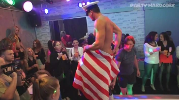 Party Hardcore Gone Crazy Vol. 28 Part 2 - Cam 1 Screencap 18 on www.sinx.com