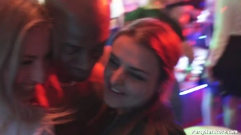 Party Hardcore Gone Crazy Vol. 35 Part 1 - Cam 3 Screencap 90 on www.sinx.com