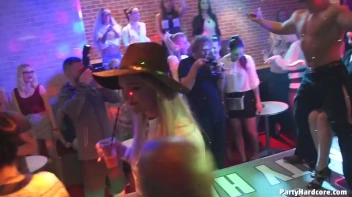 Party Hardcore Gone Crazy Vol. 35 Part 1 - Cam 3 Screencap 81 on www.sinx.com