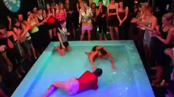 Kia Winston vs. Anita Queen Screencap 85 on www.sinx.com