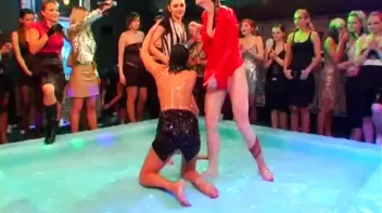 Kia Winston vs. Anita Queen Screencap 92 on www.sinx.com