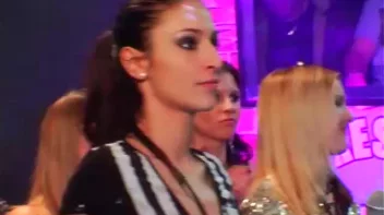 Kia Winston vs. Anita Queen Screencap 2 on www.sinx.com