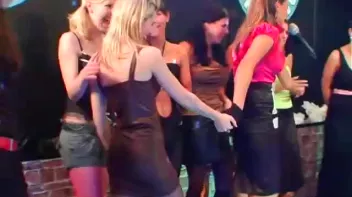 Kia Winston vs. Anita Queen Screencap 35 on www.sinx.com